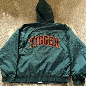 Vintage 80s Tigger jacket Size XXL.  Great jacket!!   Pristine condition!!